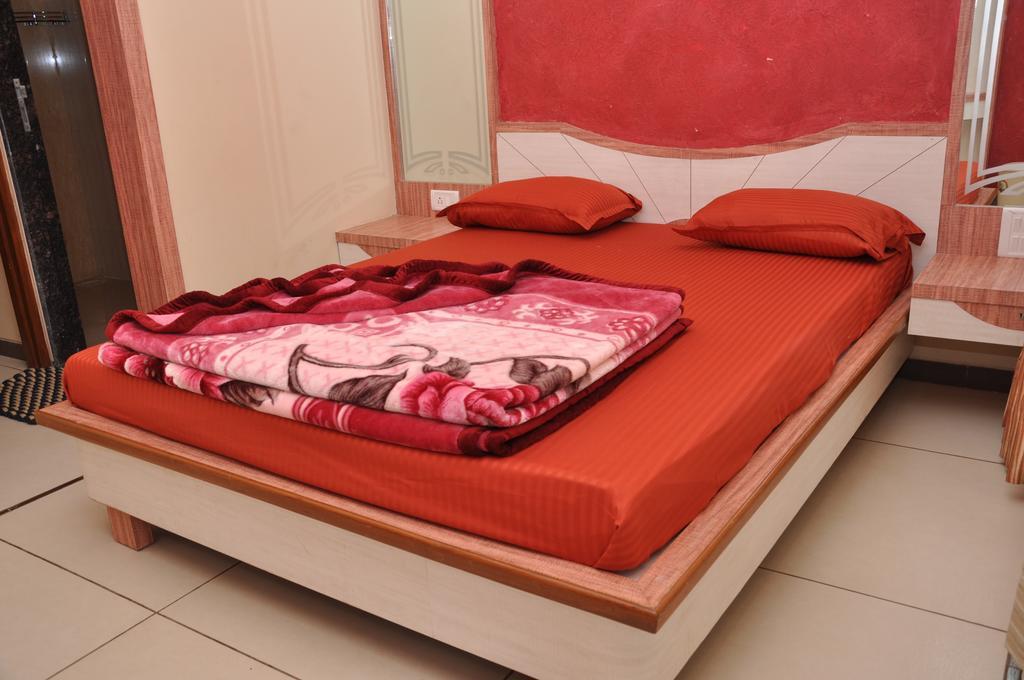 Raval Bunglow Hotel Panchgani Habitación foto